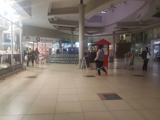 Glen Balad Mall